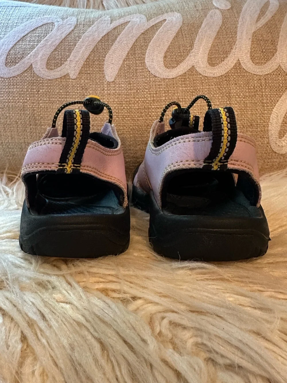Keen Kids Newport H2 Rainbow Water Sandals | Kids Size 2 | Light Purple ๐ - Picture 5 of 8